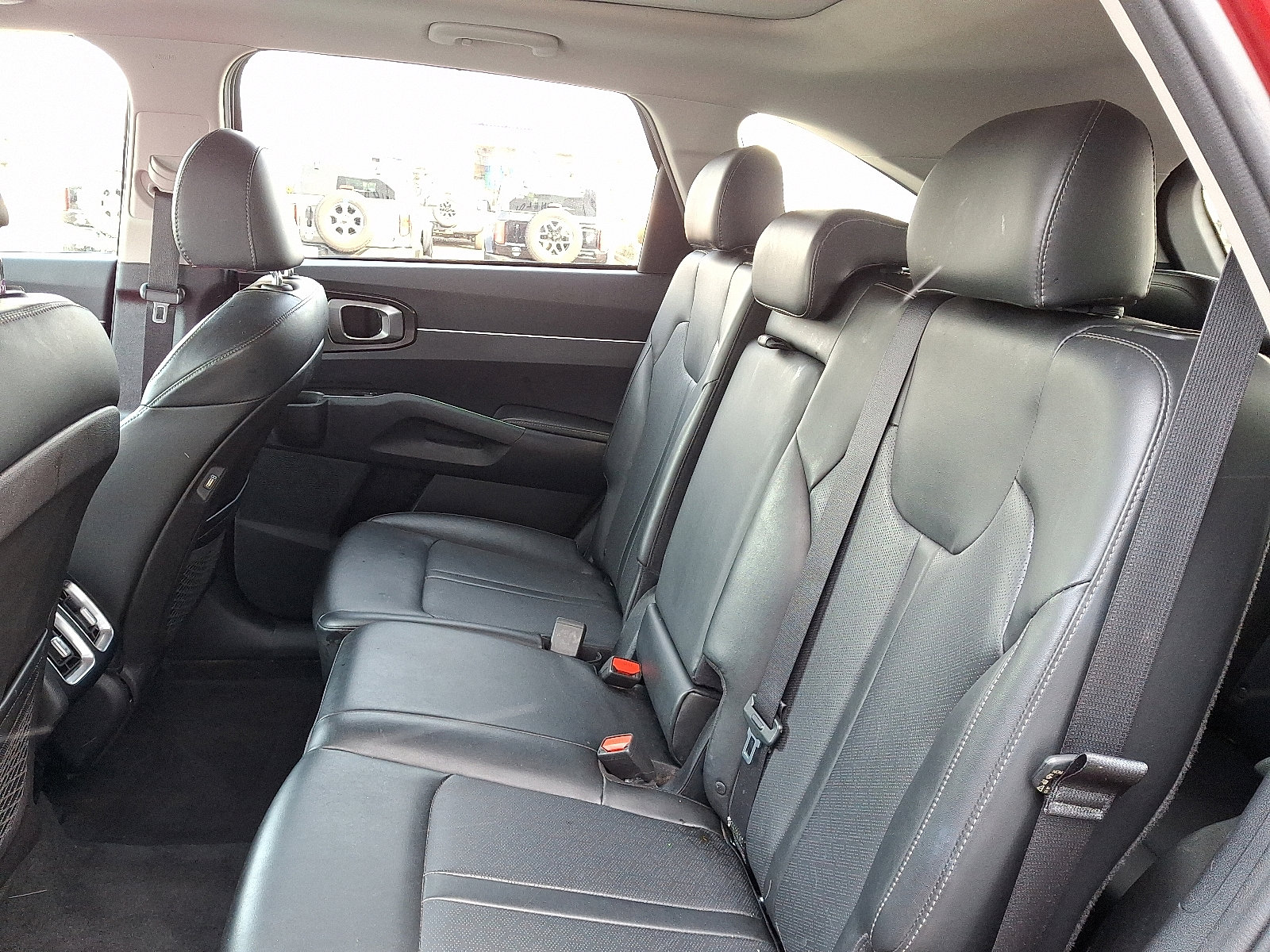 Used 2021 Kia Sorento S w/ Panoramic Sunroof Package image 11