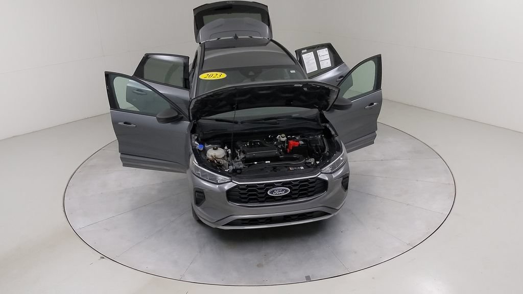 Certified 2023 Ford Escape ST-Line w/ Tech Pack #1 AWD/4WD image 45
