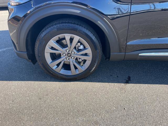 Certified 2025 Ford Explorer Active w/ Active Comfort Package image 28