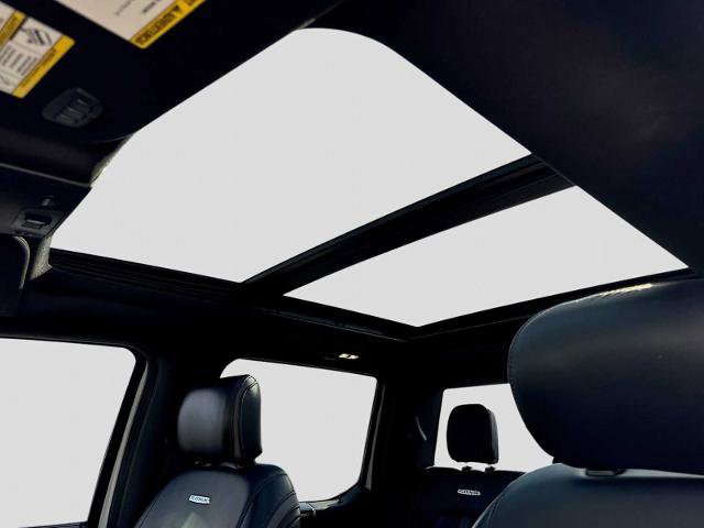 Certified 2022 Ford F250 Platinum w/ FX4 Off-Road Package AWD/4WD image 15