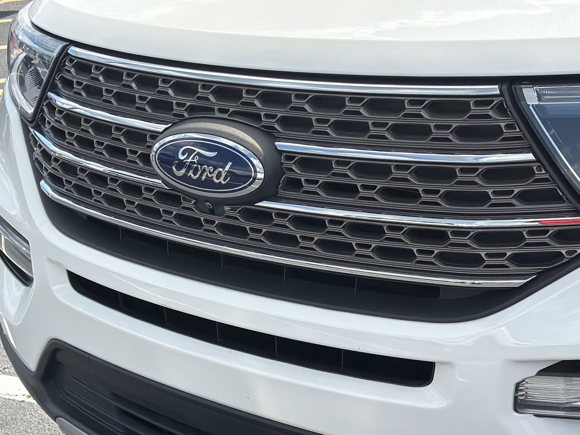 Certified 2021 Ford Explorer King Ranch w/ Premium Technology Package AWD/4WD image 3