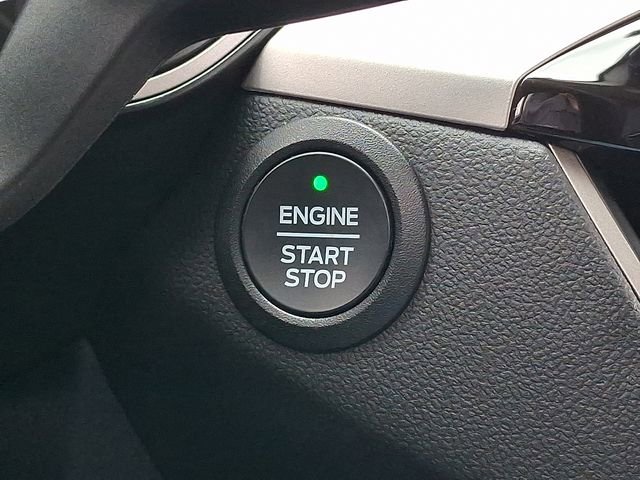 Certified 2022 Ford Escape SE w/ SE Sport Appearance Package FWD image 23