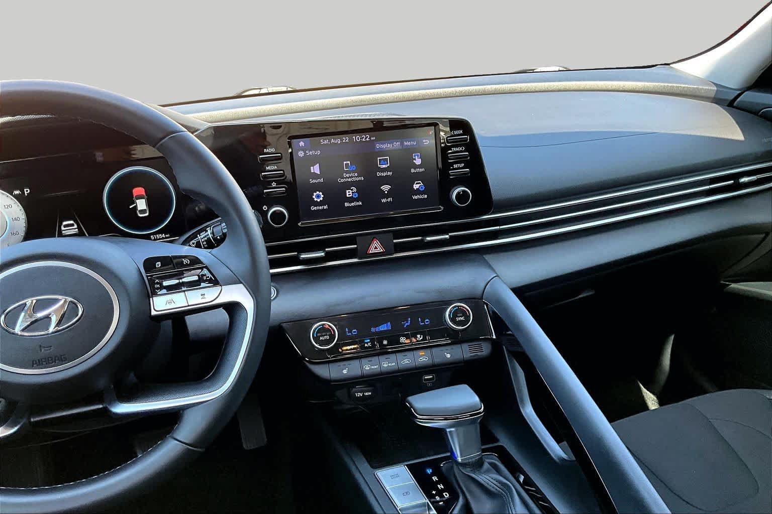 Used 2022 Hyundai Elantra SEL w/ Convenience + Premium Package FWD image 7