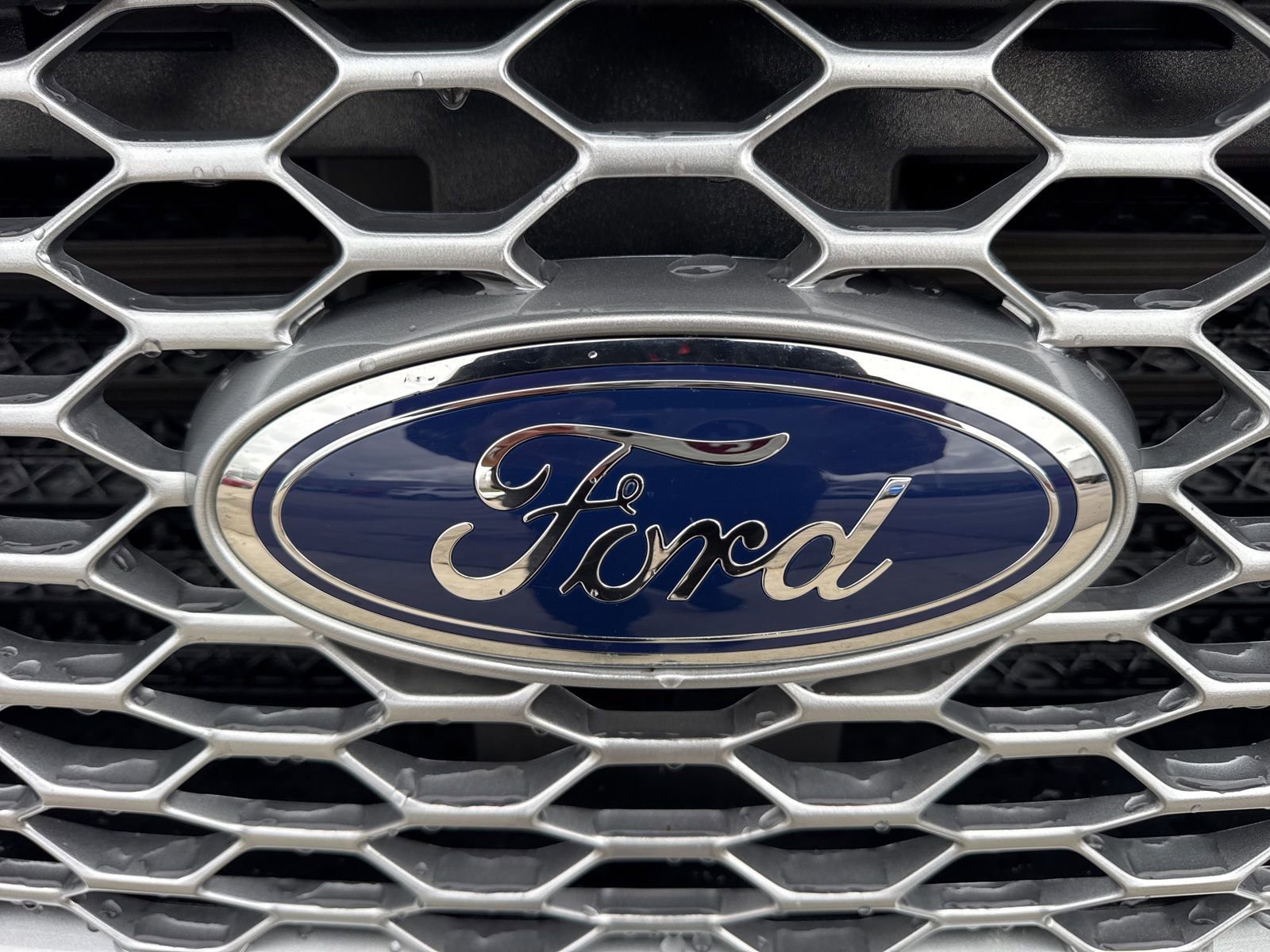 Certified 2024 Ford Edge SEL w/ Convenience Package AWD/4WD image 12