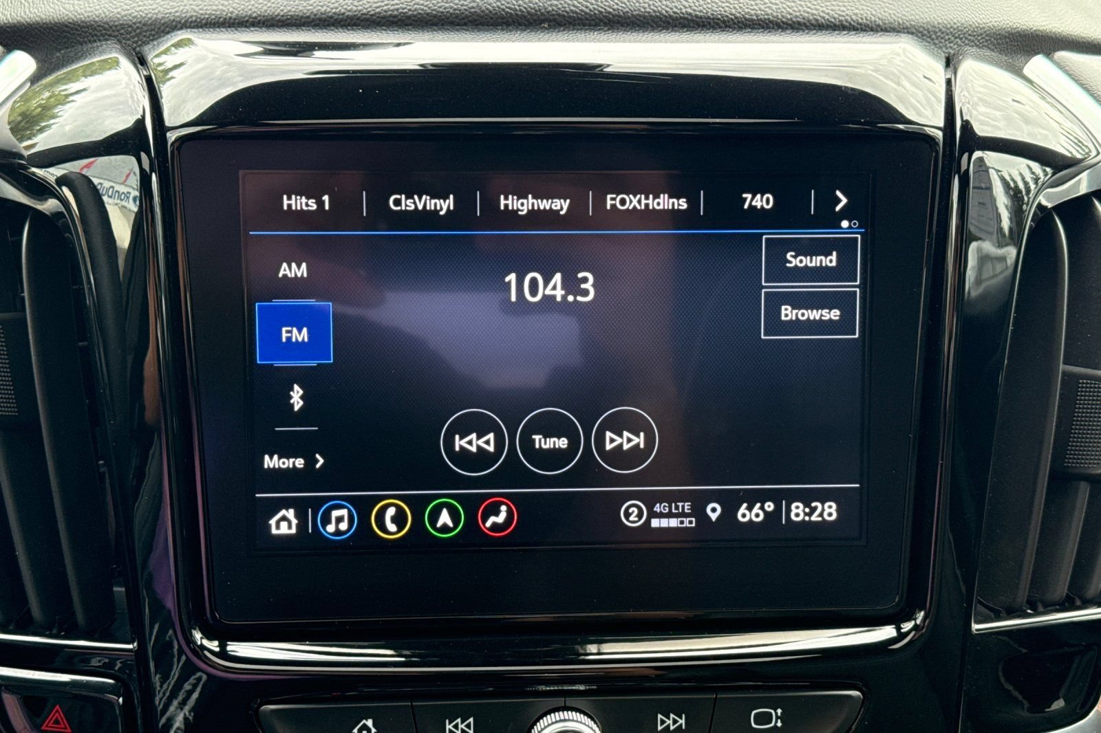 Used 2023 Chevrolet Traverse Premier w/ Redline Edition AWD/4WD image 21