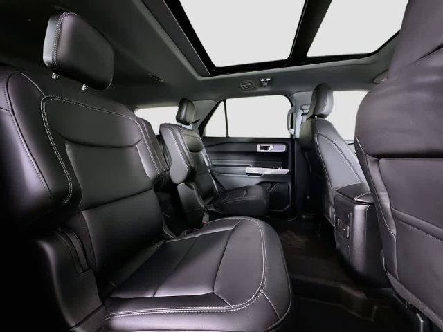 Certified 2024 Ford Explorer XLT w/ Equipment Group 202A RWD image 35