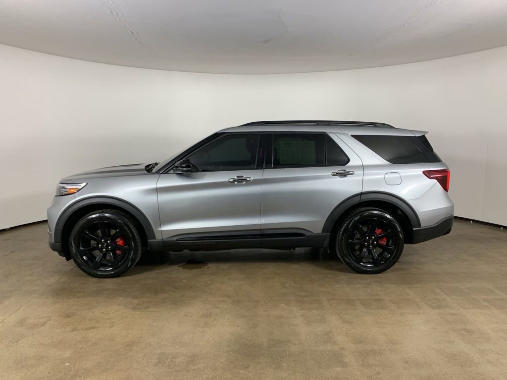 Certified 2024 Ford Explorer ST AWD/4WD image 18