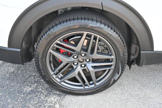 Certified 2025 Ford Explorer ST AWD/4WD image 18