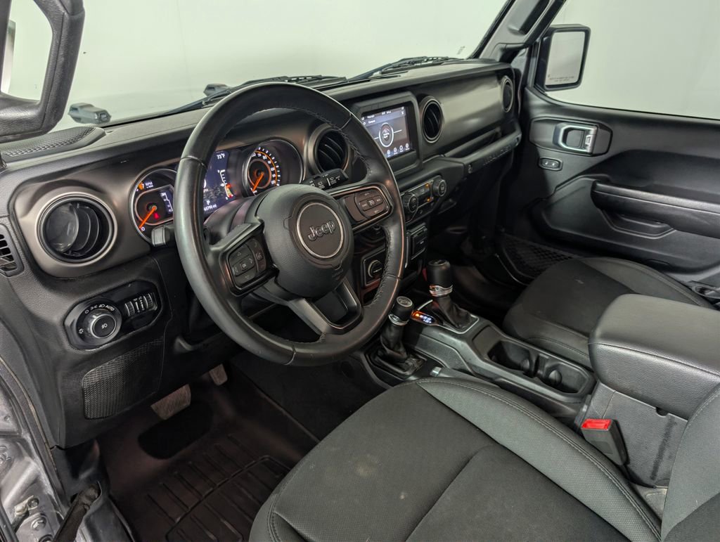 Used 2019 Jeep Wrangler Sport AWD/4WD image 18