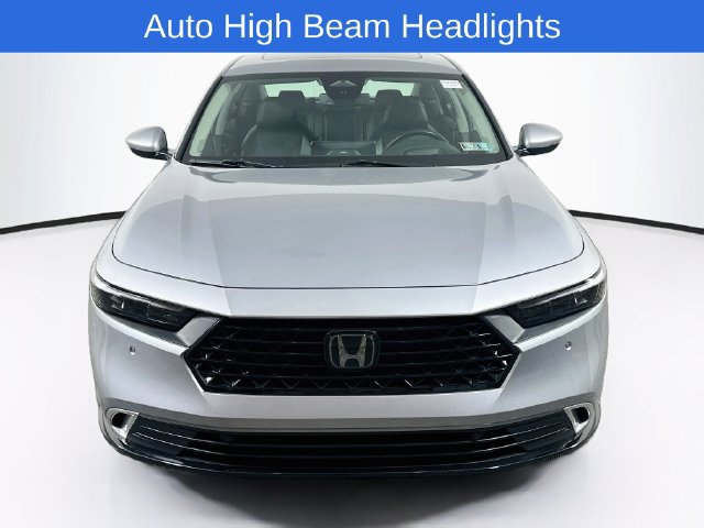 Used 2023 Honda Accord Touring image 2