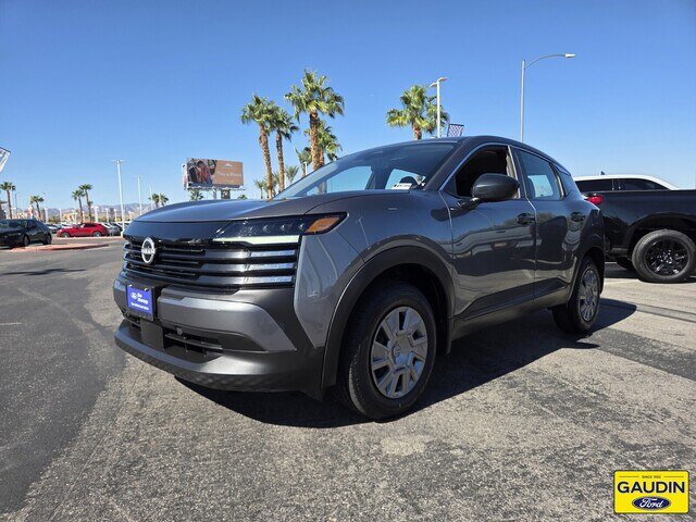 Used 2025 Nissan Kicks S FWD image 3
