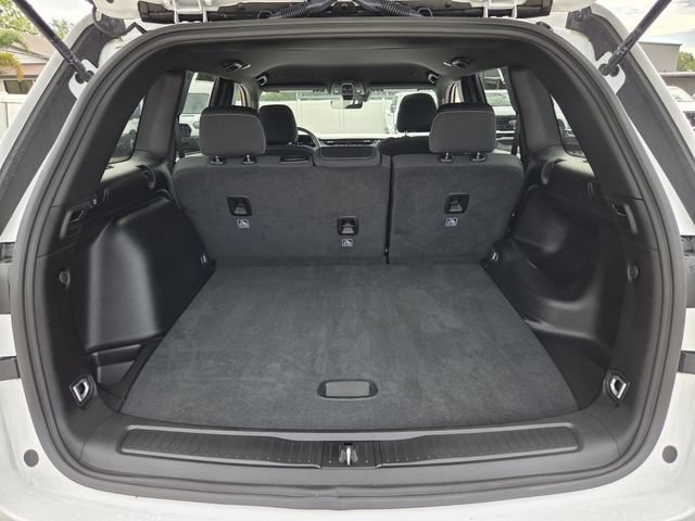 Used 2025 Jeep Grand Cherokee Laredo w/ MOPAR Finishing Package RWD image 17