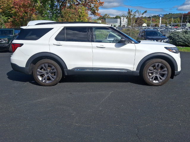 Certified 2025 Ford Explorer Active w/ Active Comfort Package AWD/4WD image 15