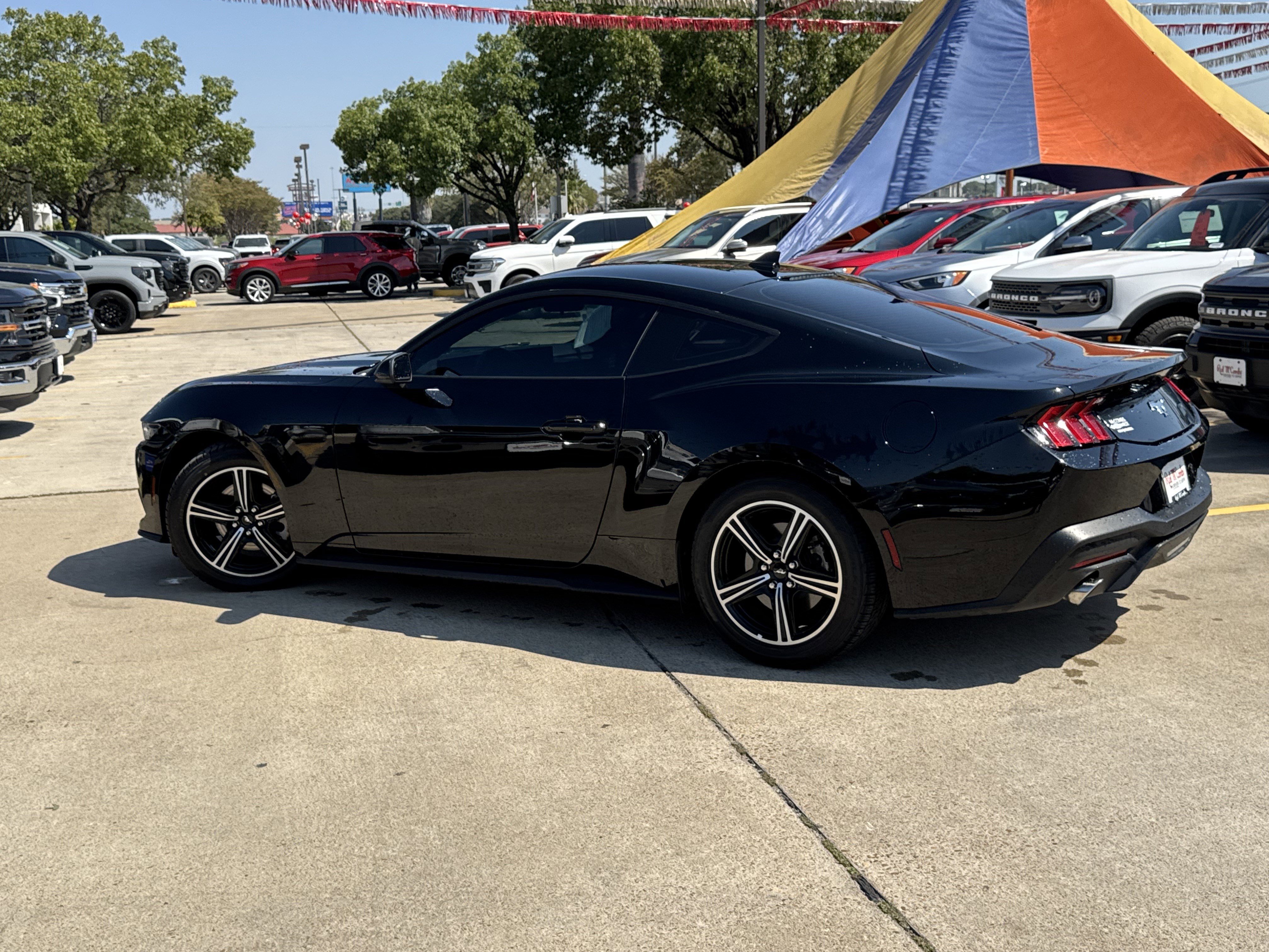 Certified 2024 Ford Mustang Coupe image 7