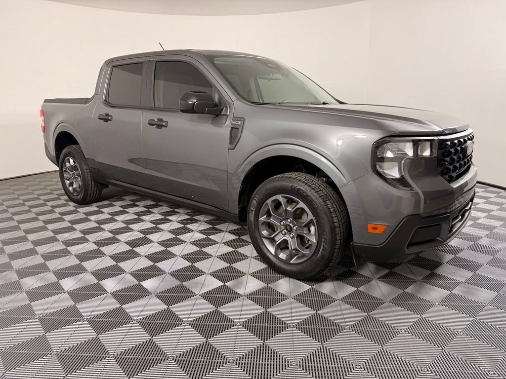 Certified 2025 Ford Maverick XLT w/ XLT Luxury Package FWD image 5