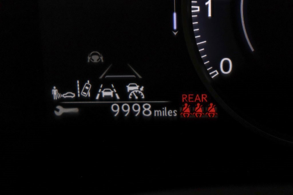 Used 2024 Lexus NX 250 FWD w/ Towing Package (2000 Lbs) image 19