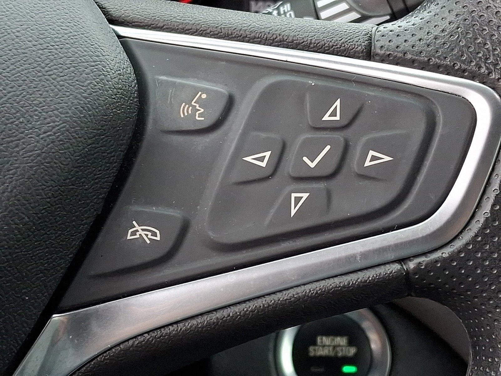 Used 2022 Chevrolet Equinox LS w/ LS Convenience Package image 20