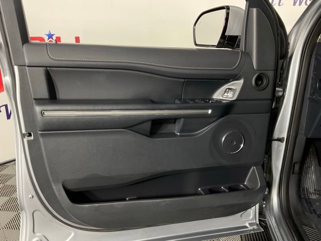 Certified 2024 Ford Expedition XLT image 12