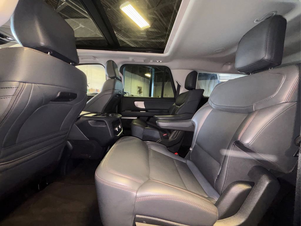 Certified 2025 Ford Expedition Max Active AWD/4WD image 11
