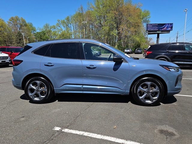 Certified 2024 Ford Escape ST-Line w/ Tech Pack #1 AWD/4WD image 12