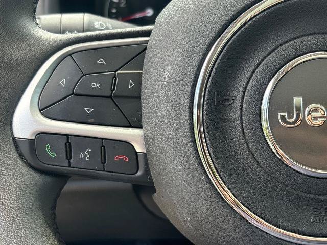 Used 2023 Jeep Renegade Altitude w/ Sun/Sound Group AWD/4WD image 18