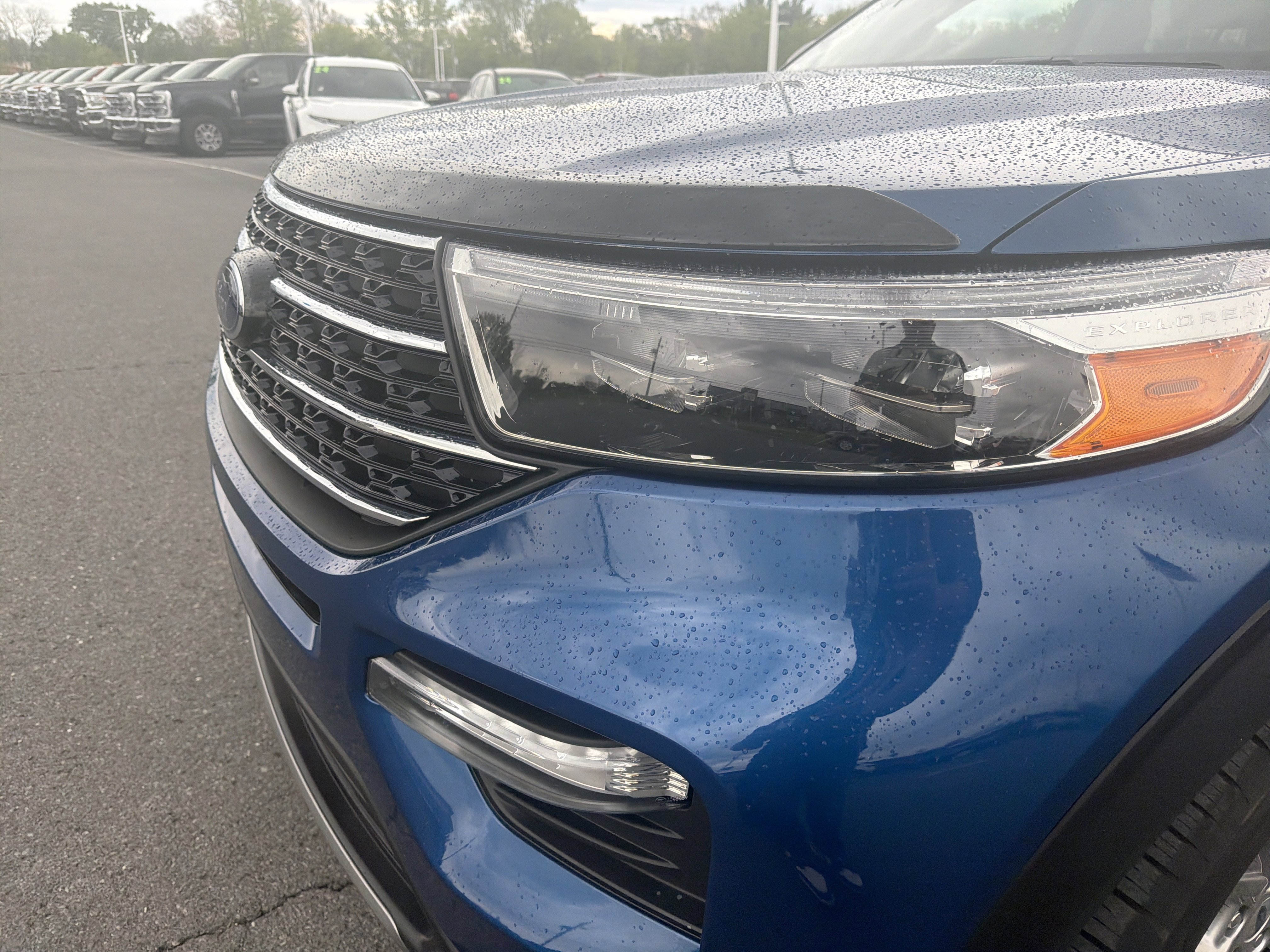 Certified 2020 Ford Explorer XLT w/ Equipment Group 202A AWD/4WD image 11