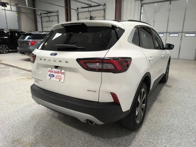 Certified 2023 Ford Escape Platinum AWD/4WD image 6