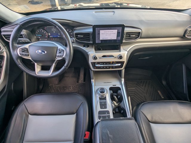 Certified 2022 Ford Explorer XLT w/ Equipment Group 202A image 17