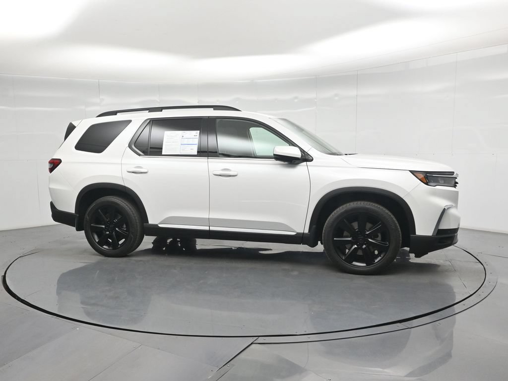 Used 2023 Honda Pilot Elite image 25