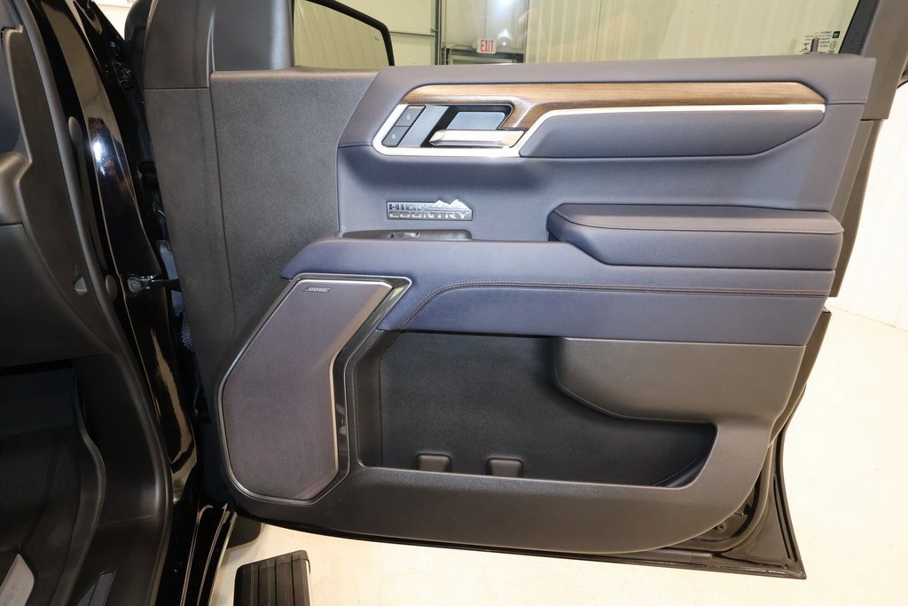 Used 2022 Chevrolet Silverado 1500 High Country w/ High Country Premium Package image 24