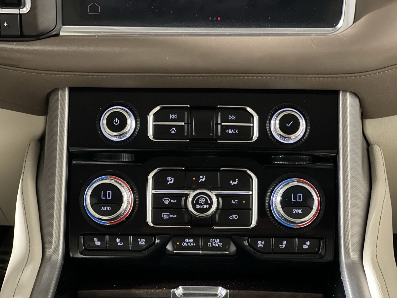 Used 2023 GMC Yukon Denali RWD image 20