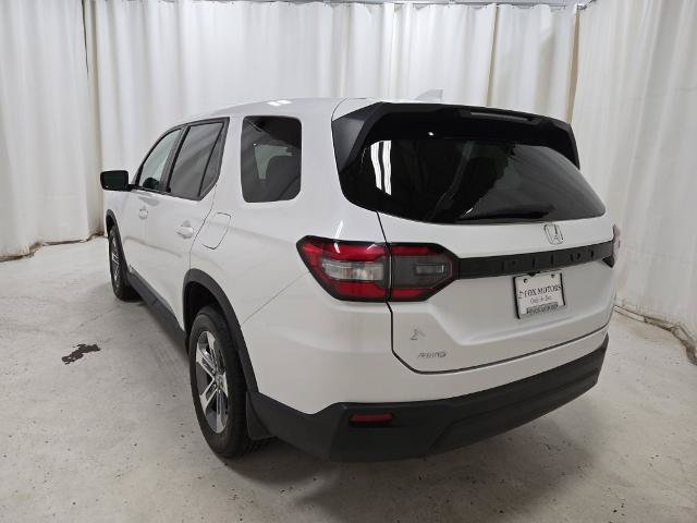 Used 2023 Honda Pilot LX image 12