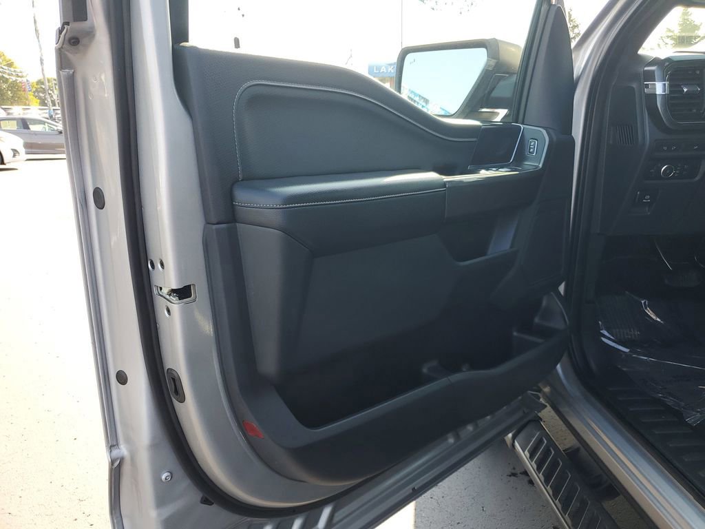 Certified 2022 Ford F150 XLT w/ Equipment Group 302A High image 6