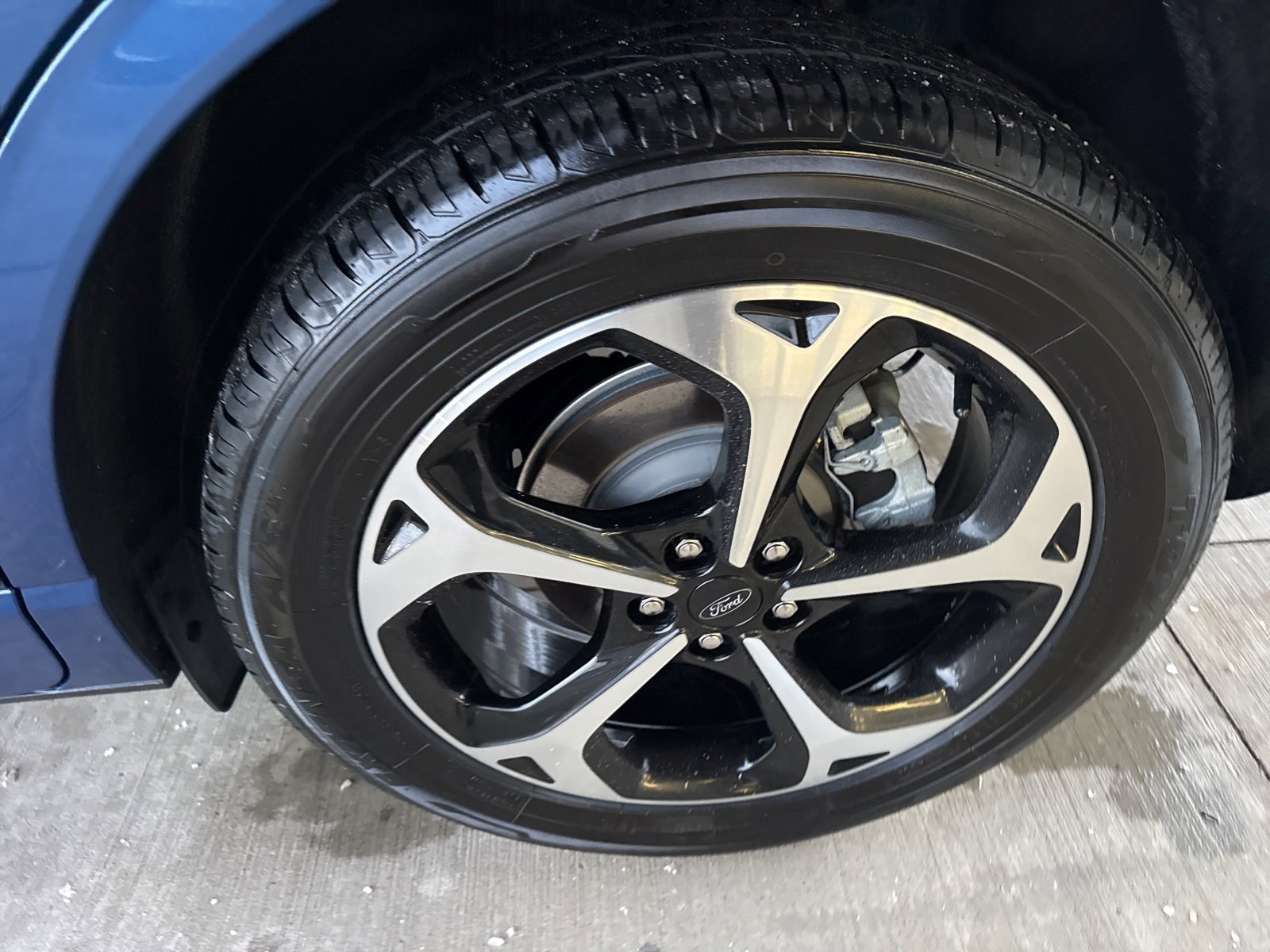 Certified 2023 Ford Escape ST-Line Elite w/ Premium Technology Package image 19