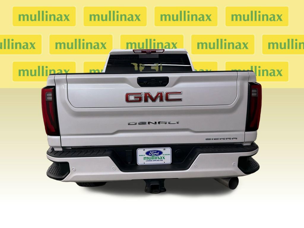 Used 2024 GMC Sierra 3500 Denali w/ Denali Reserve Package AWD/4WD image 4