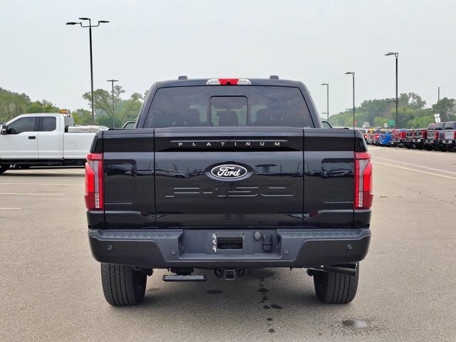 Certified 2025 Ford F150 Platinum w/ FX4 Off-Road Package AWD/4WD image 6