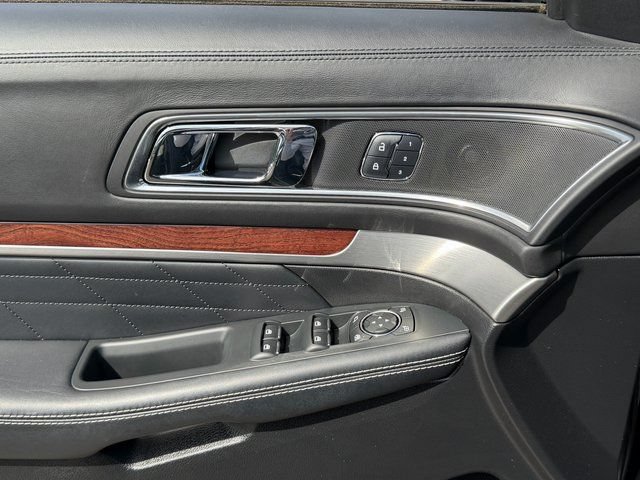 Certified 2018 Ford Explorer Platinum AWD/4WD image 27
