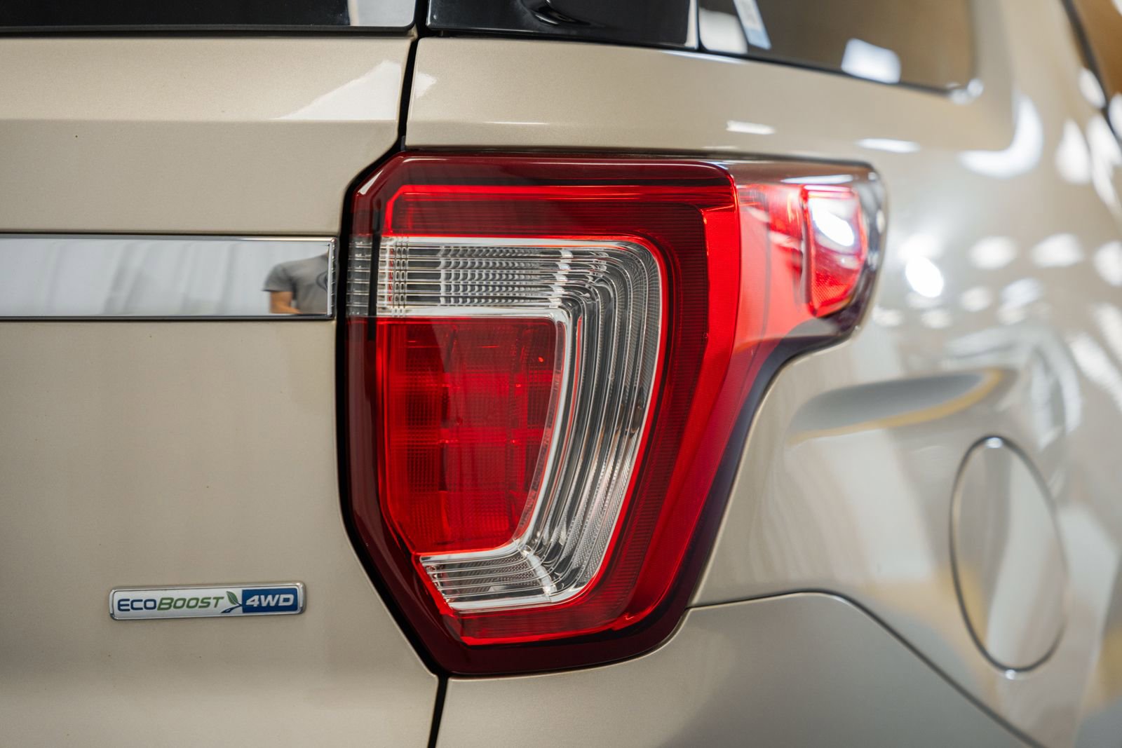 Certified 2017 Ford Explorer XLT w/ Equipment Group 202A image 13