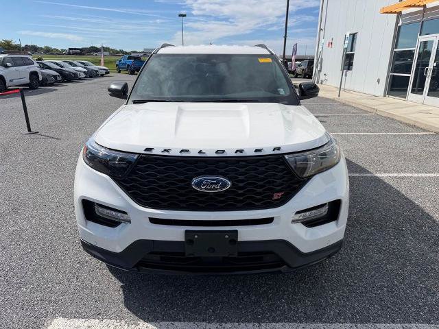 Certified 2023 Ford Explorer ST w/ Equipment Group 401A AWD/4WD image 3