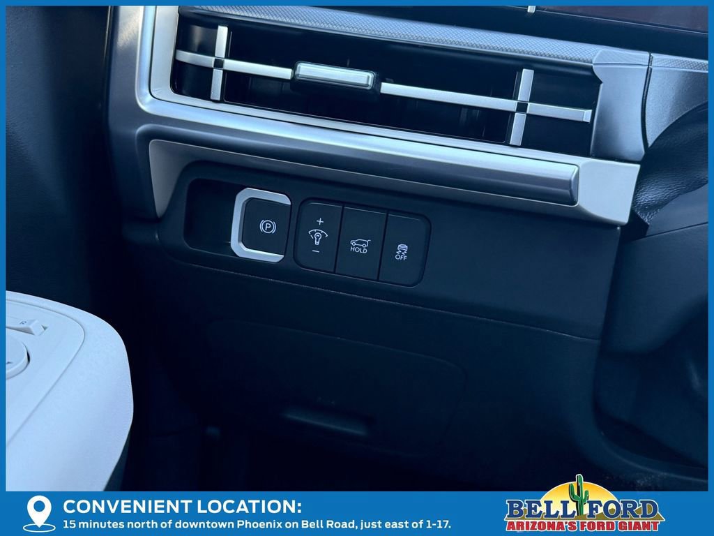 Used 2025 Hyundai Santa Fe SE image 30