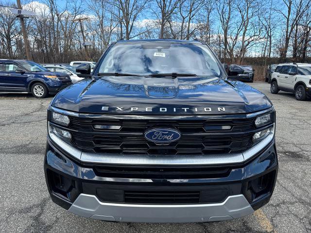 Certified 2025 Ford Expedition Platinum AWD/4WD image 2