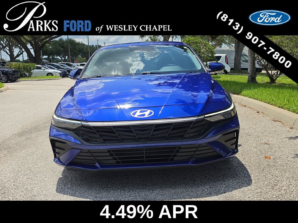Used 2024 Hyundai Elantra SEL FWD image 3