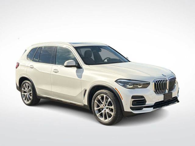 Used 2022 BMW X5 xDrive40i AWD/4WD image 2