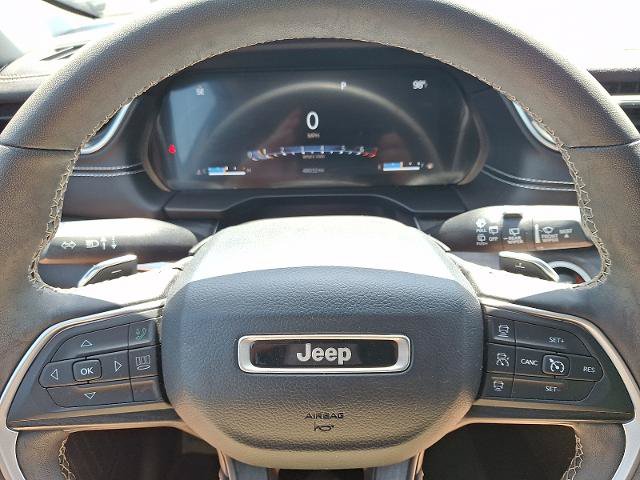 Used 2023 Jeep Grand Cherokee Limited AWD/4WD image 20