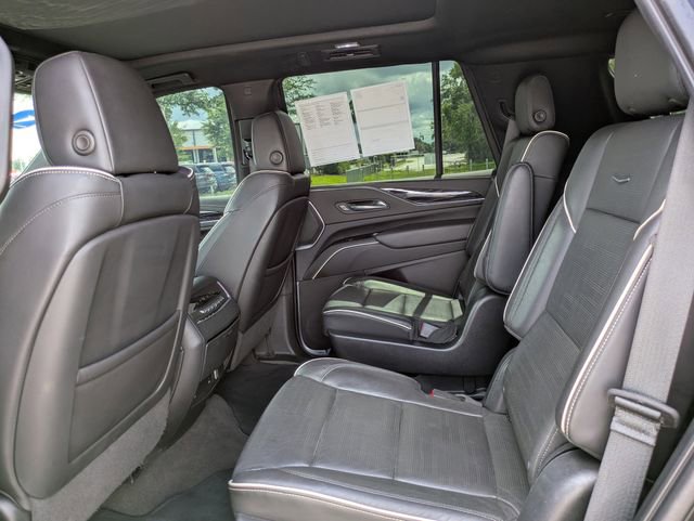 Used 2022 Cadillac Escalade Sport w/ Touring Package AWD/4WD image 14