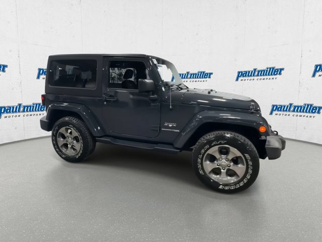 Used 2018 Jeep Wrangler Sahara w/ Connectivity Group AWD/4WD image 13