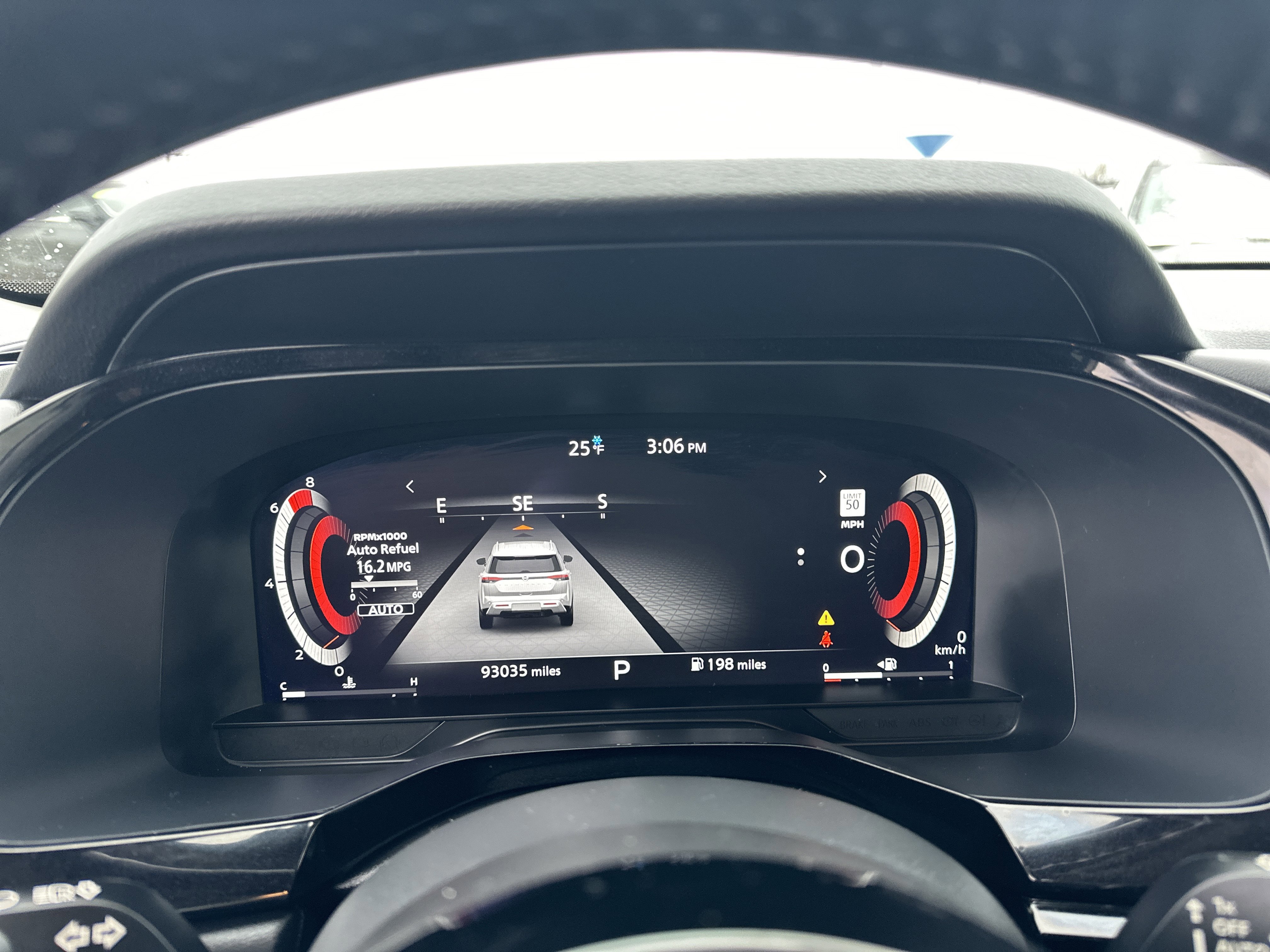 Used 2022 Nissan Pathfinder Platinum w/ Cargo Package image 23