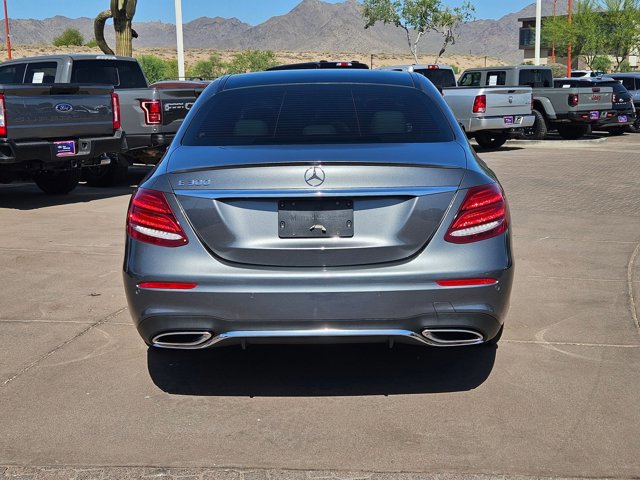 Used 2019 Mercedes-Benz E 300 image 4