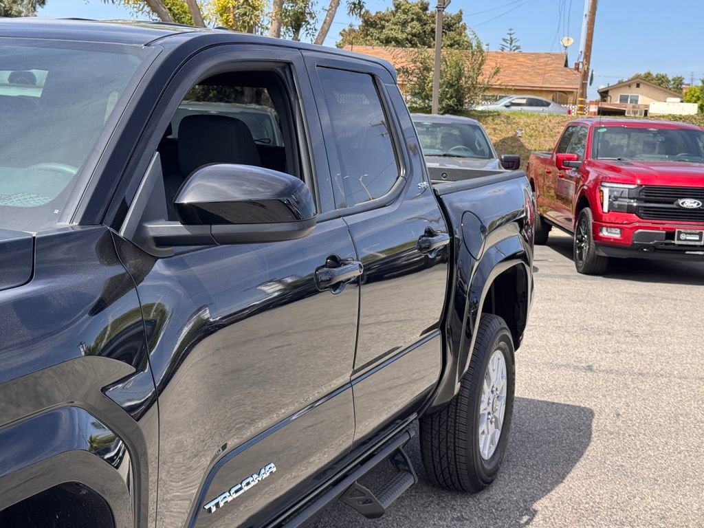 Used 2025 Toyota Tacoma SR5 RWD image 9