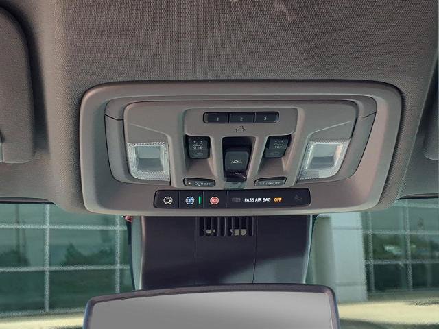 Used 2024 Chevrolet Silverado 2500 LTZ w/ LTZ Plus Package AWD/4WD image 18